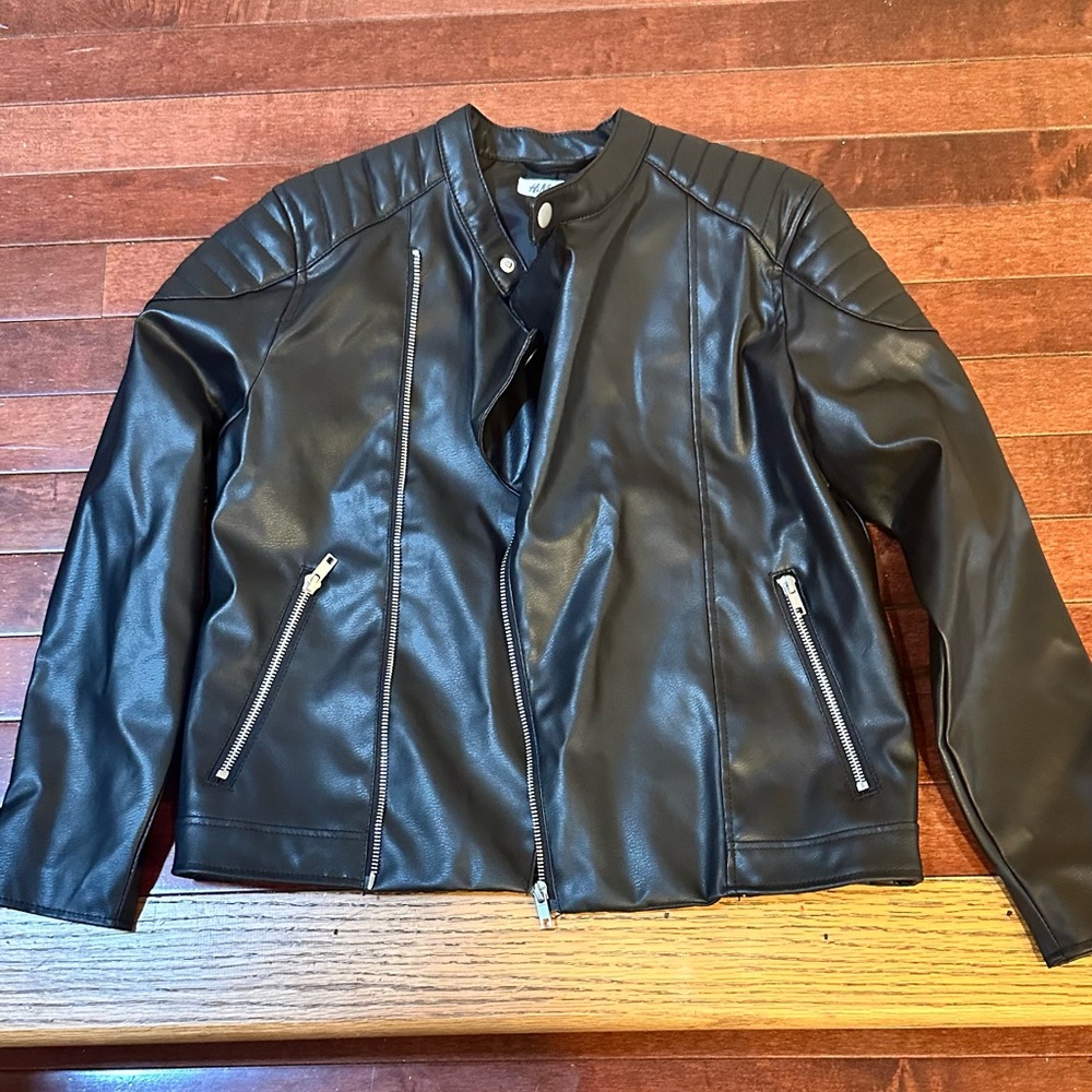 H&M Black Jacket with Sleek Finish